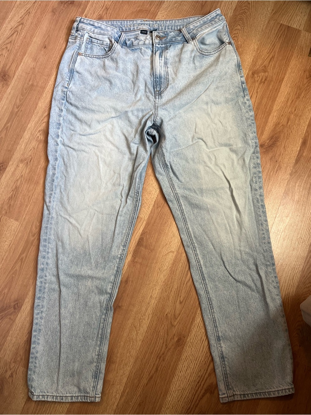 American Eagle Mom Jeans